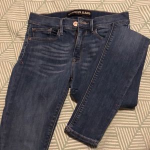 Express Jeans; legging mid rise